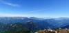 Pogled z vrha proti Veleikem Javorniku, Stegovniku, Košuti in Obirju v Austriji